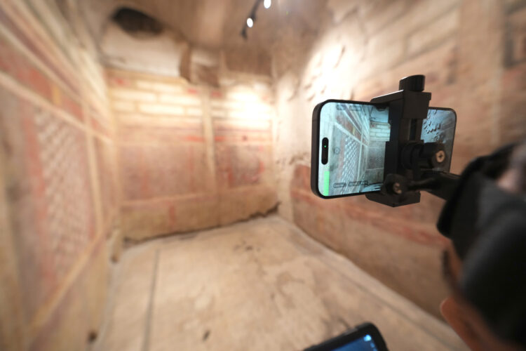 When Past Meets Present: Through livestream, tourists visit restored, ancient Roman home